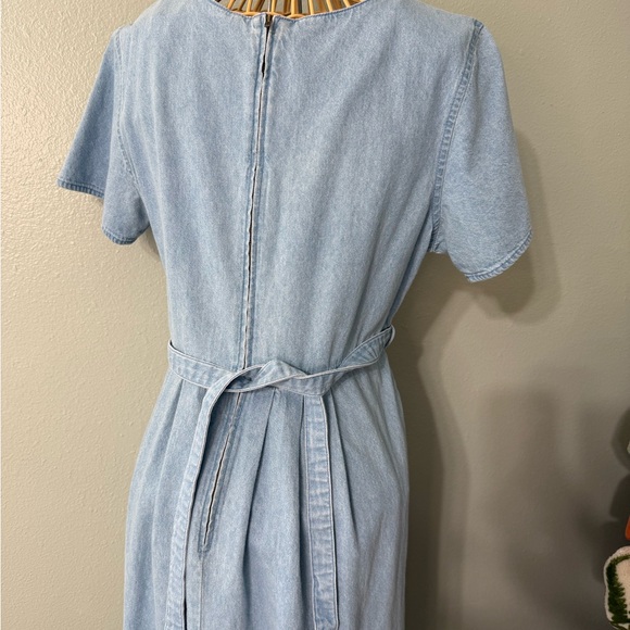 Erika Vintage Women’s Medium 100% Cotton Light Denim Embroidered Maxi Dress - Picture 5 of 8